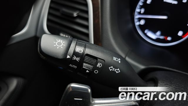 Hyundai Genesis 2015 — photo 28