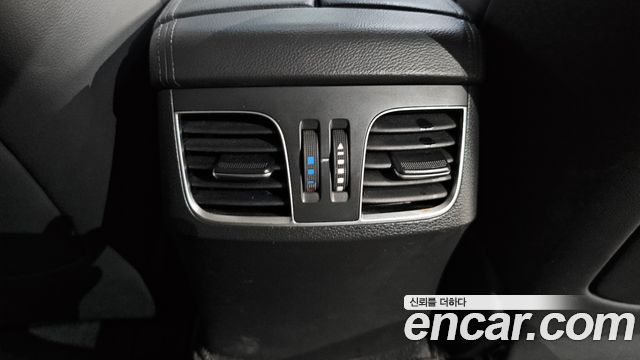 Hyundai Genesis 2015 — photo 32