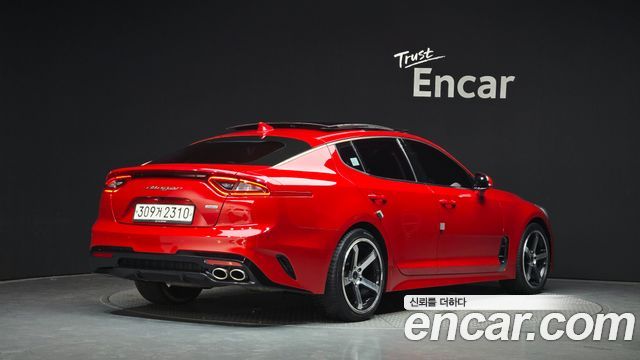 Kia Stinger 2018 — photo 2