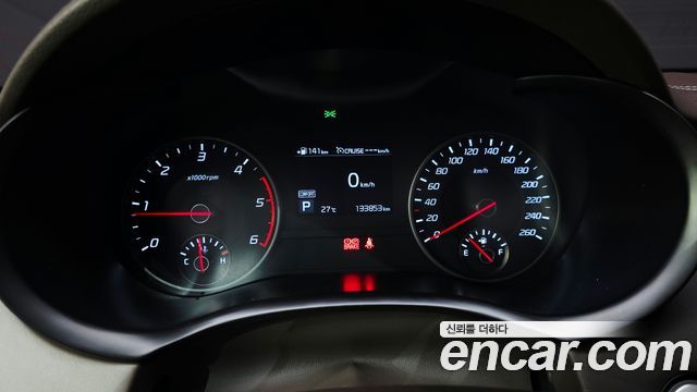 Kia Stinger 2018 — photo 11
