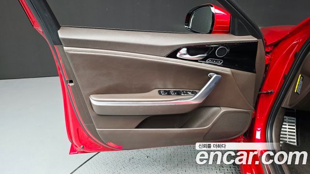 Kia Stinger 2018 — photo 14