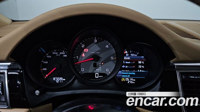 Porsche Macan 2017 — photo 8