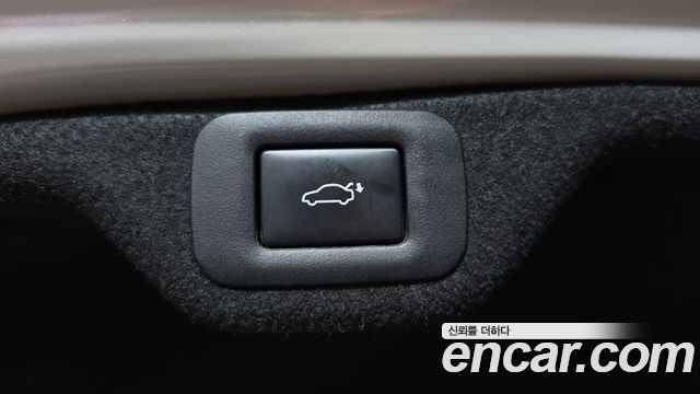 Lexus ES 2021 — photo 27