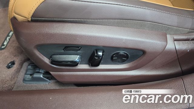 Lexus ES 2021 — photo 31