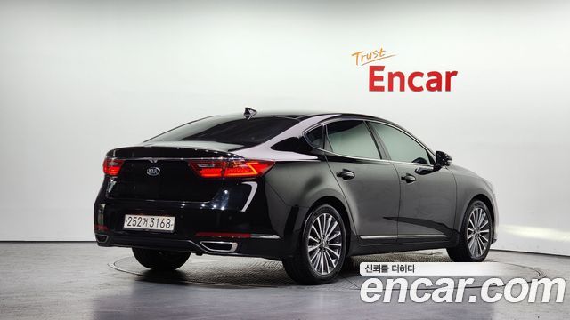 Kia K7 2018 — photo 2