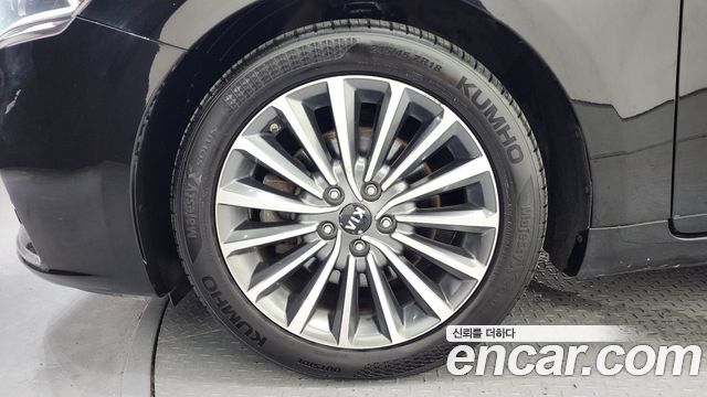 Kia K7 2018 — photo 5