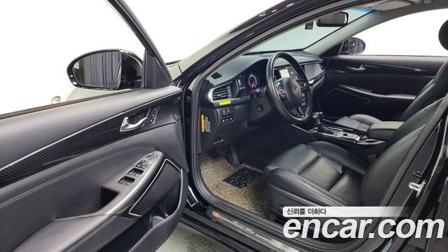 Kia K7 2018 — photo 12