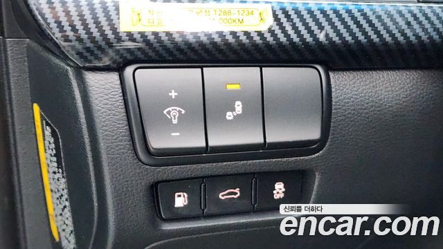 Kia K7 2018 — photo 13