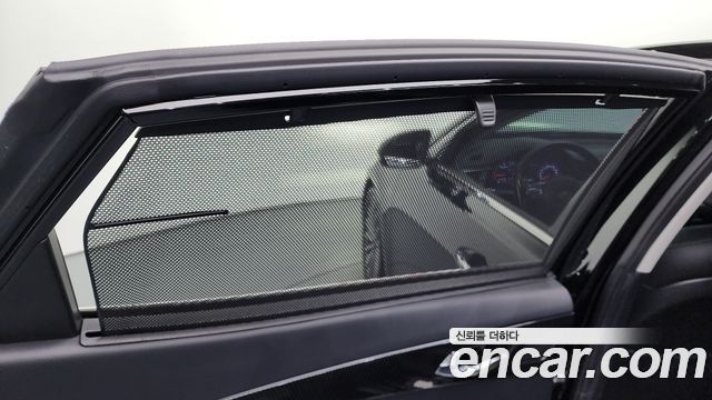 Kia K7 2018 — photo 17