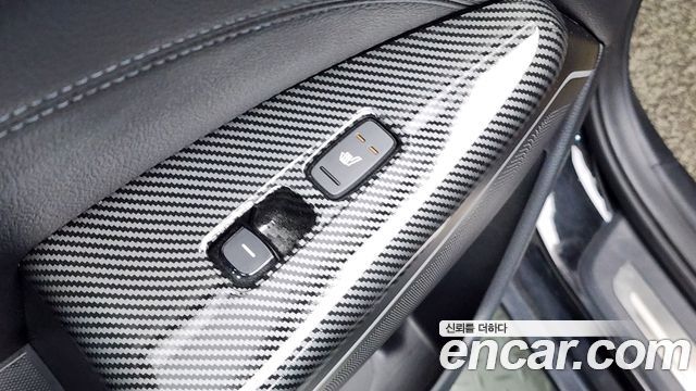 Kia K7 2018 — photo 18