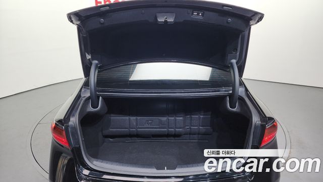 Kia K7 2018 — photo 20