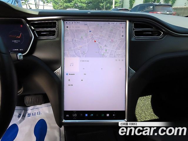 Tesla Model S 2017 — photo 12