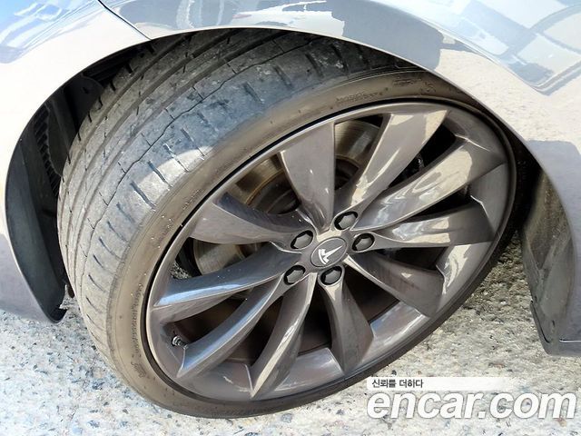 Tesla Model S 2017 — photo 20