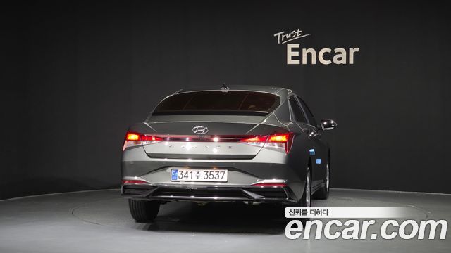 Hyundai AVANTE 2021 — photo 4