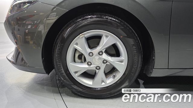 Hyundai AVANTE 2021 — photo 5