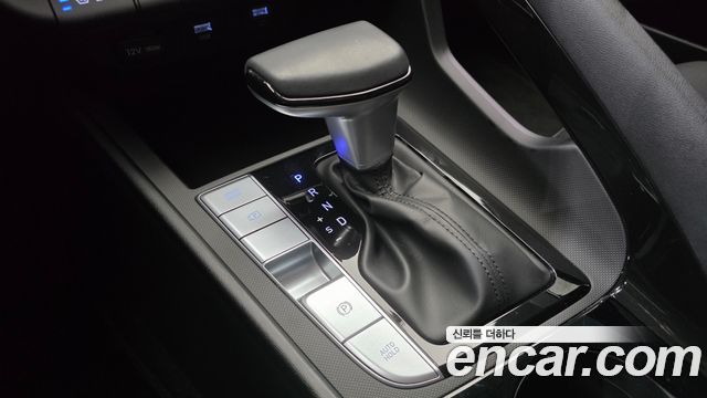 Hyundai AVANTE 2021 — photo 12