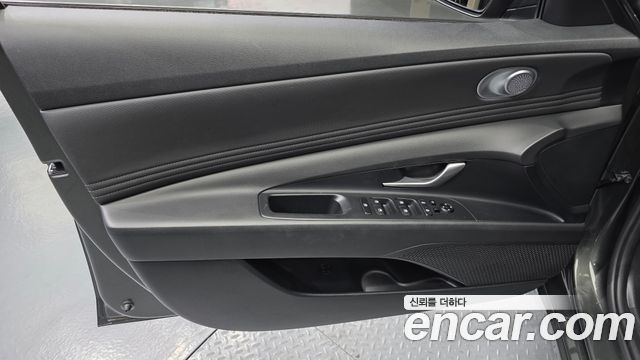 Hyundai AVANTE 2021 — photo 14