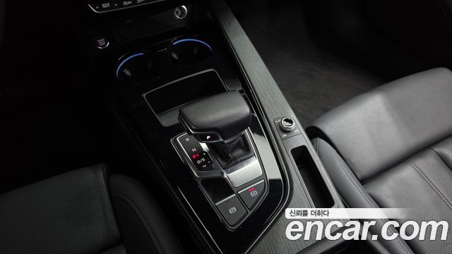 Audi A4 2023 — photo 12