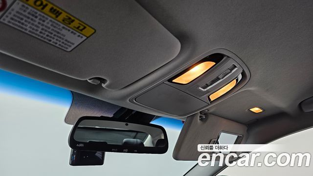 Kia K7 2017 — photo 22