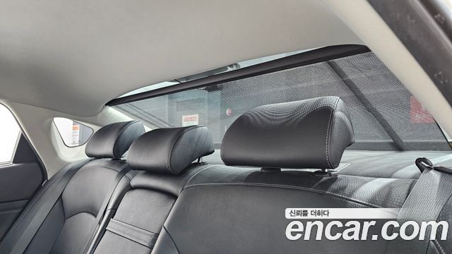 Kia K7 2017 — photo 24
