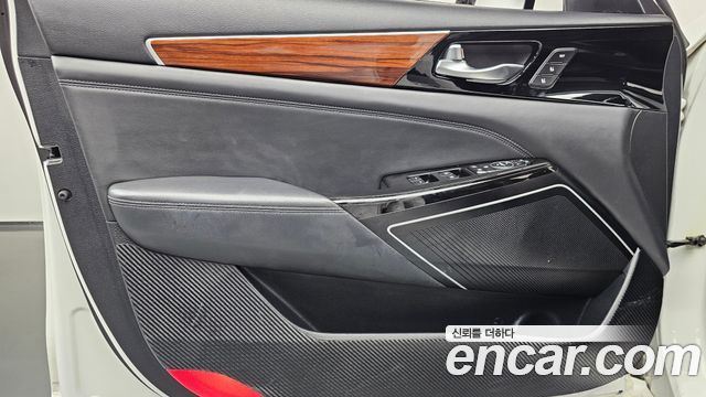 Kia K7 2017 — photo 14