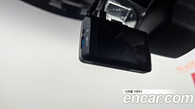 Kia K7 2017 — photo 29