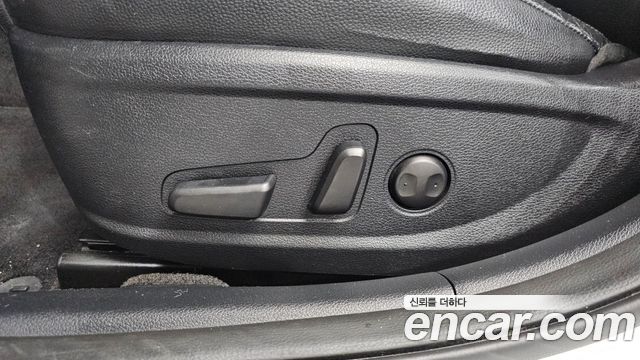 Kia K7 2017 — photo 31