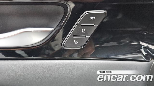 Kia K7 2017 — photo 34