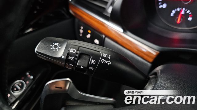 Kia K7 2017 — photo 35
