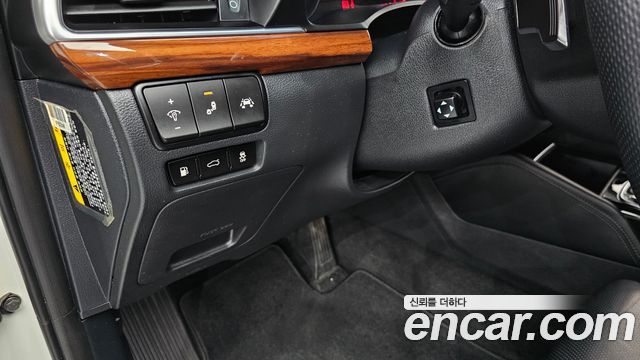 Kia K7 2017 — photo 40
