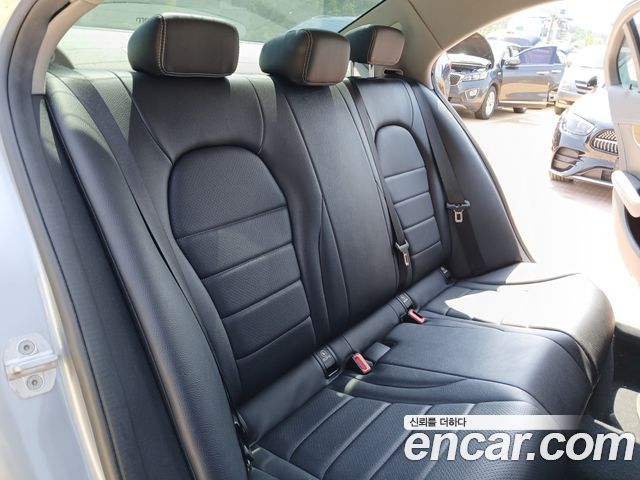 Mercedes-Benz C-Class 2015 — photo 12