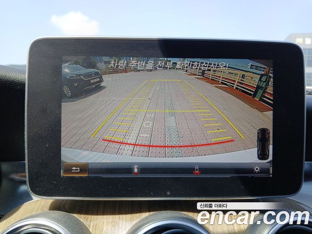 Mercedes-Benz C-Class 2015 — photo 17
