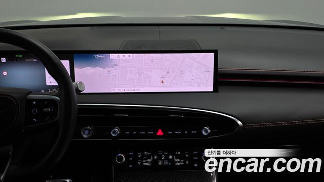 Genesis GV70 2025 — photo 14