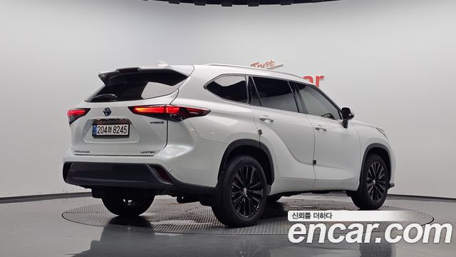Toyota Highlander 2024 — photo 2