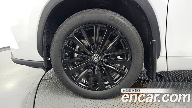Toyota Highlander 2024 — photo 5