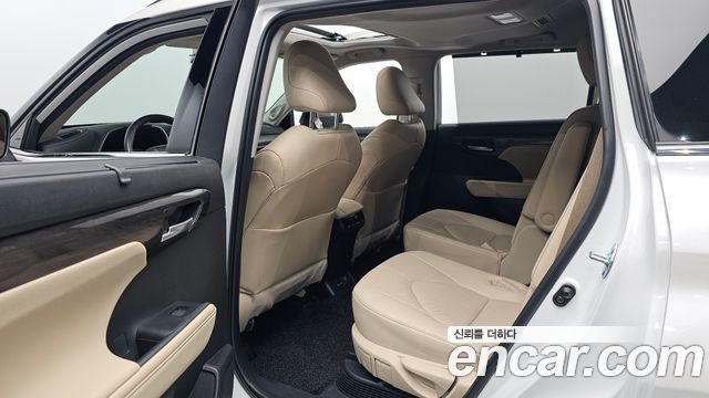 Toyota Highlander 2024 — photo 18