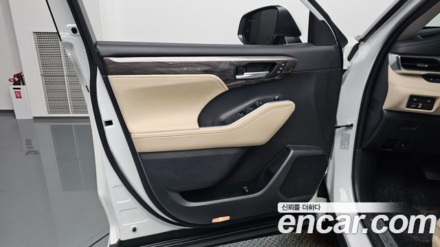 Toyota Highlander 2024 — photo 14