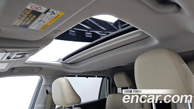 Toyota Highlander 2024 — photo 32