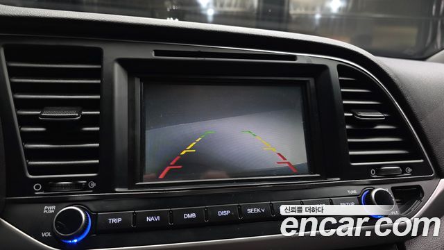 Hyundai AVANTE 2016 — photo 21