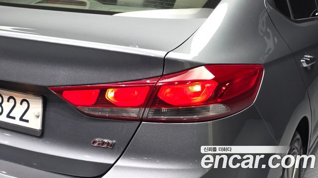 Hyundai AVANTE 2016 — photo 9