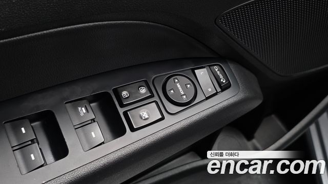 Hyundai AVANTE 2016 — photo 27