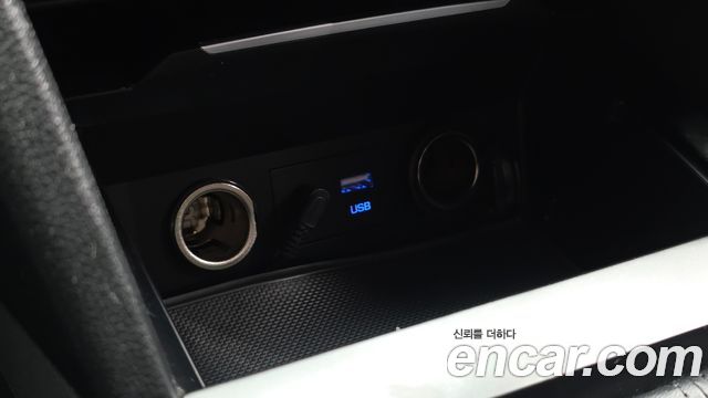 Hyundai AVANTE 2016 — photo 28