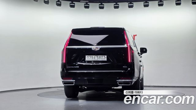 Cadillac Escalade 2021 — photo 4