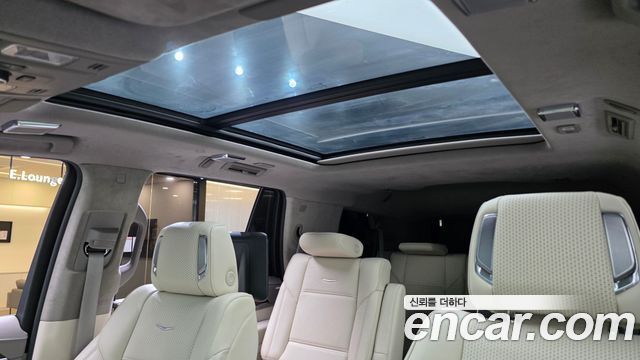 Cadillac Escalade 2021 — photo 18