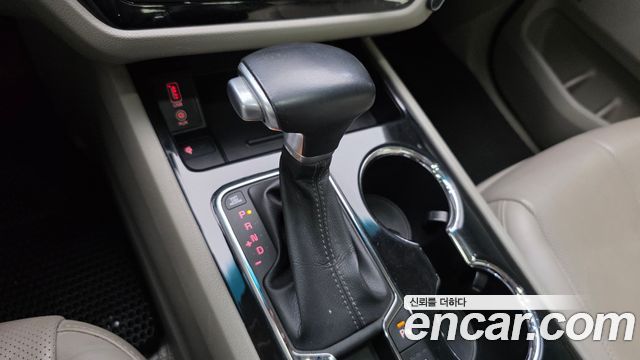 Kia Canival 2019 — photo 12