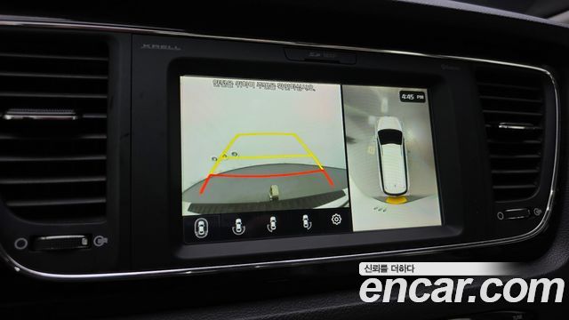 Kia Canival 2019 — photo 24