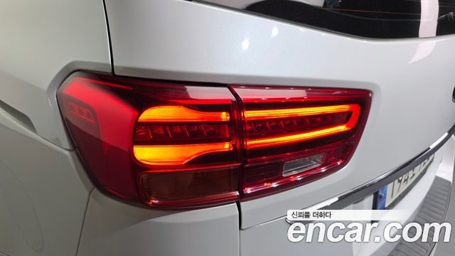 Kia Canival 2019 — photo 9