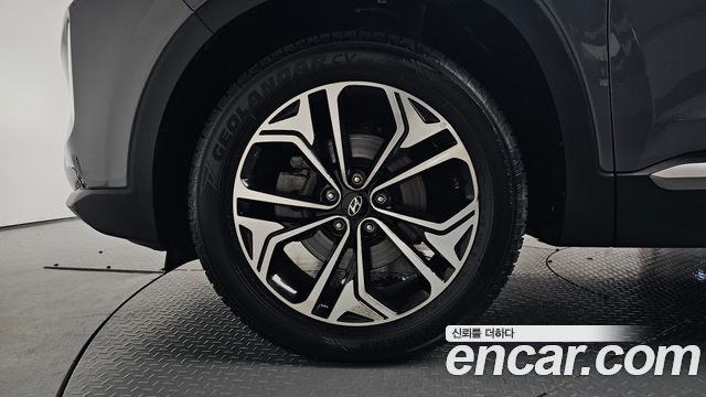 Hyundai Santafe 2019 — photo 5