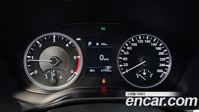 Hyundai Santafe 2019 — photo 11