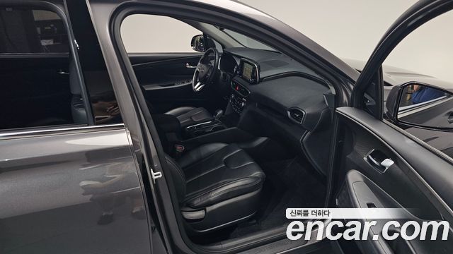 Hyundai Santafe 2019 — photo 17